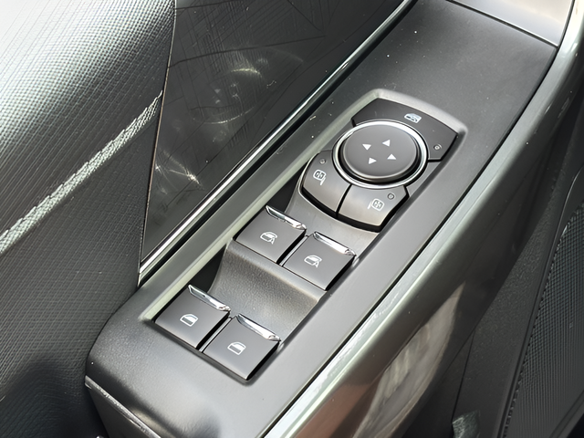 2023 Ford F-150 XLT Crew Cab