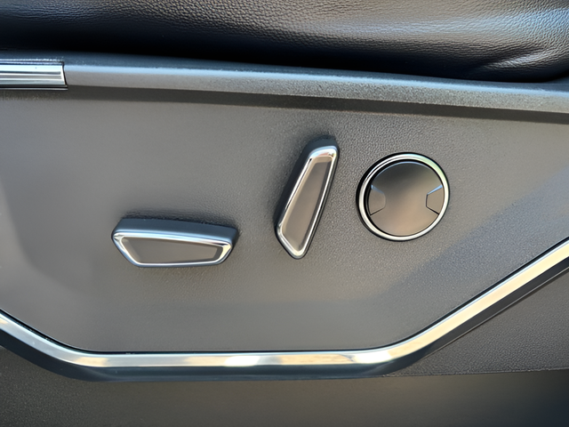2023 Ford F-150 Lariat Crew Cab