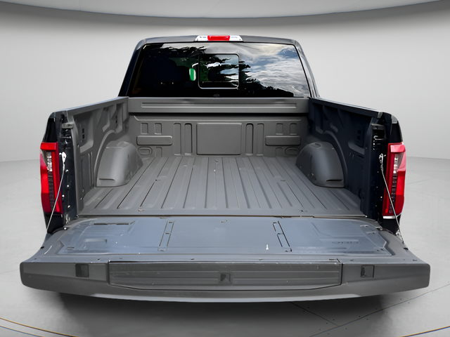 2025 Ford F-150 XLT Crew Cab