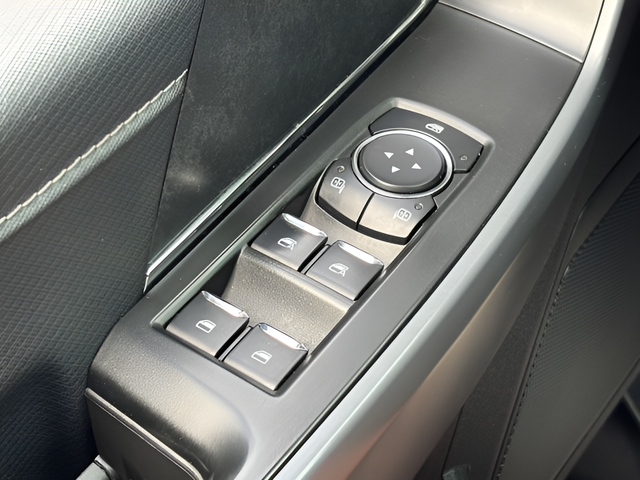 2025 Ford F-150 XLT Crew Cab