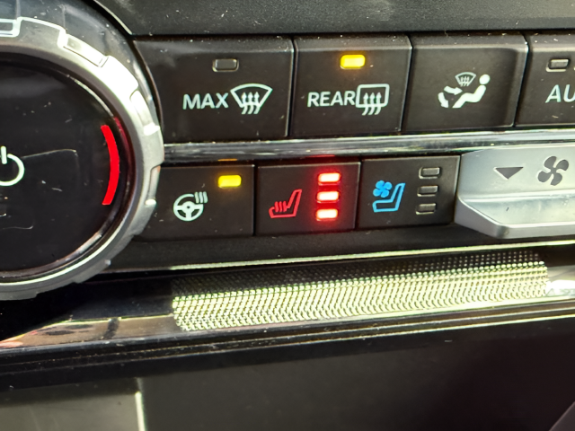 2025 Ford F-150 Lariat Crew Cab