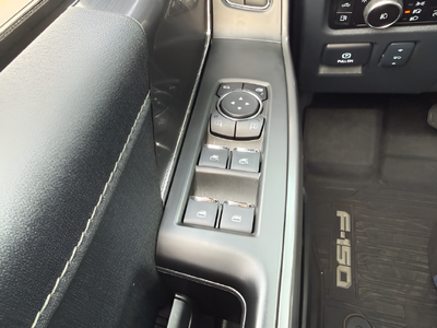 2025 Ford F-150 Lariat Crew Cab