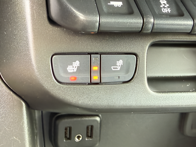 2022 GMC Canyon AT4 w/Leather