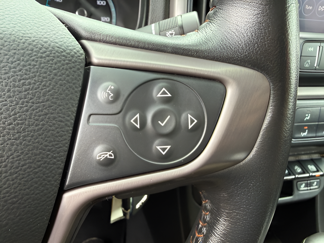 2022 GMC Canyon AT4 w/Leather