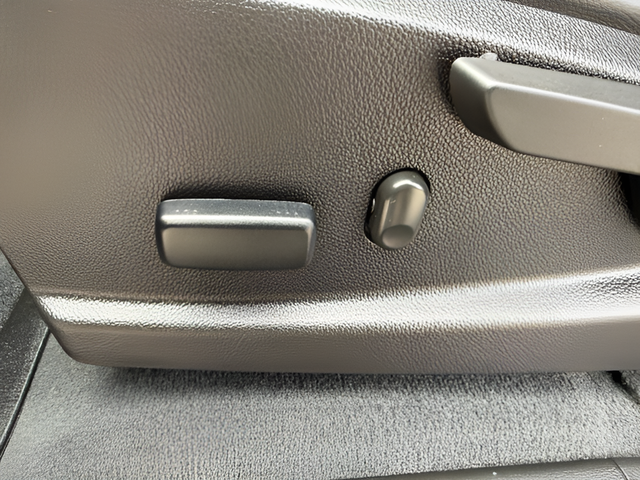 2022 GMC Canyon AT4 w/Leather