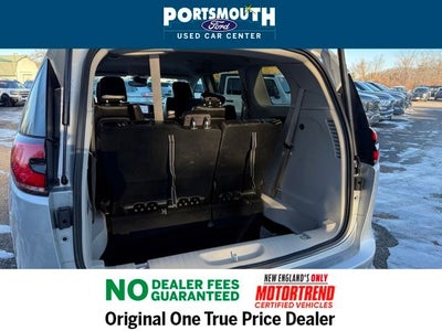 2024 Chrysler Pacifica Touring L