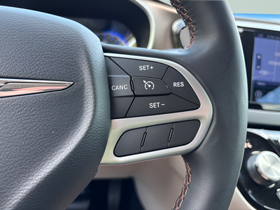 2017 Chrysler Pacifica Touring L