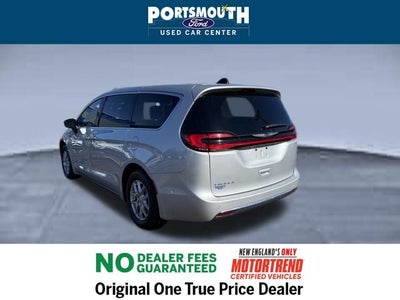 2024 Chrysler Pacifica Touring L