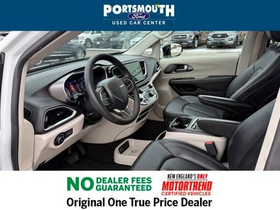 2024 Chrysler Pacifica Touring L