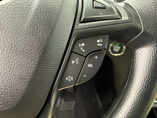 2023 Ford Edge SE