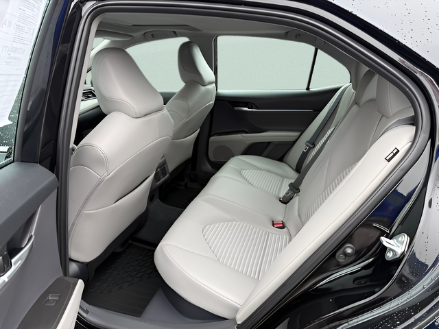2023 Toyota Camry Hybrid SE